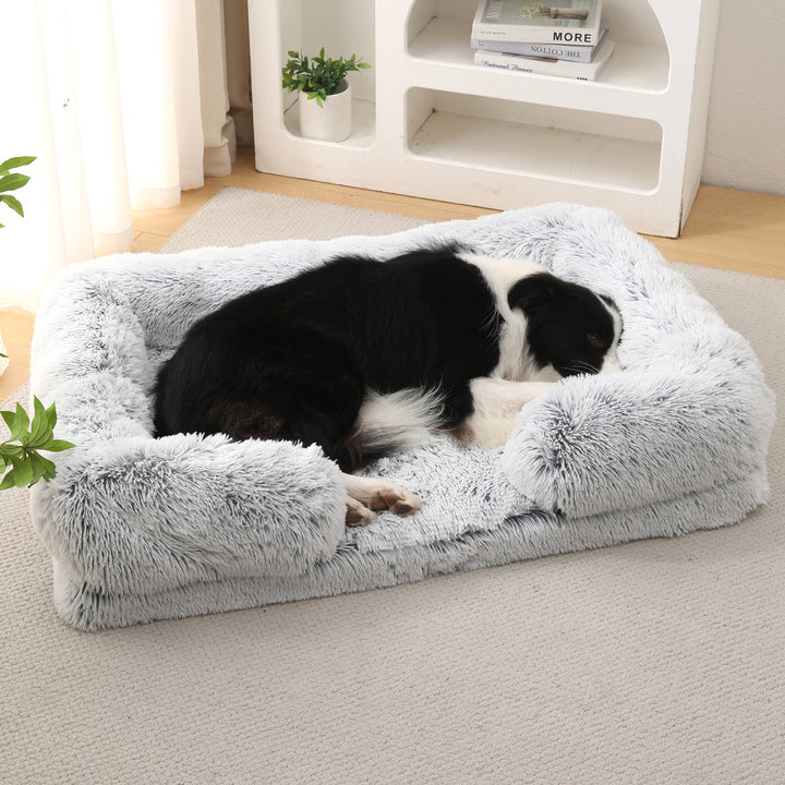Plush Round Pet Bed For Warm Winter Comfort