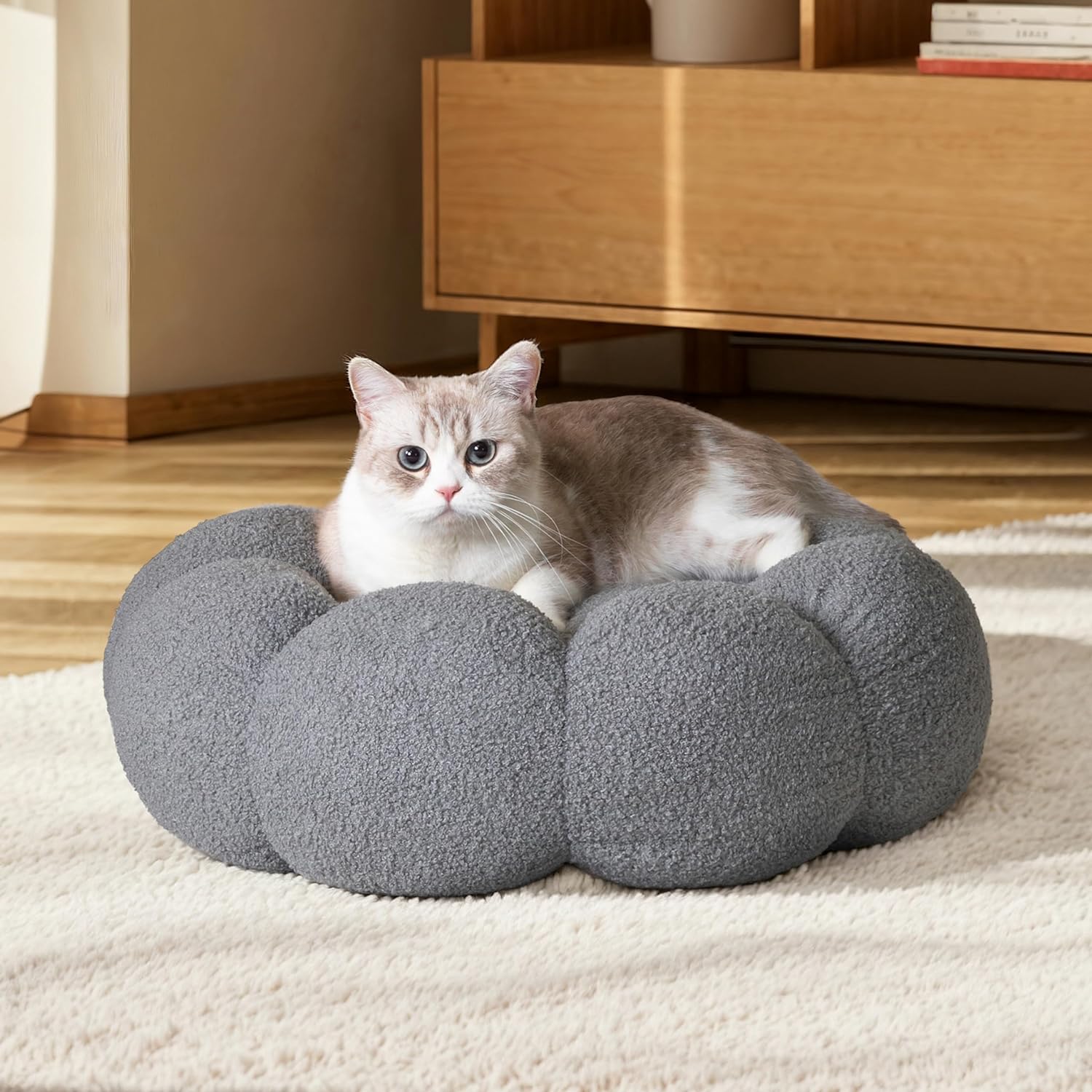 Fluffy Plush Pet Calming Bed With Non Slip Washable Design